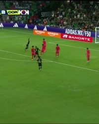 NBA直播-米兰前锋希门尼斯弧线球绝平韩国，94分钟弧顶转身射门技惊四座！