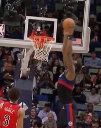 高清无插件直播-一群人目送！奥萨尔送空接 杜伦二楼双手空接重扣